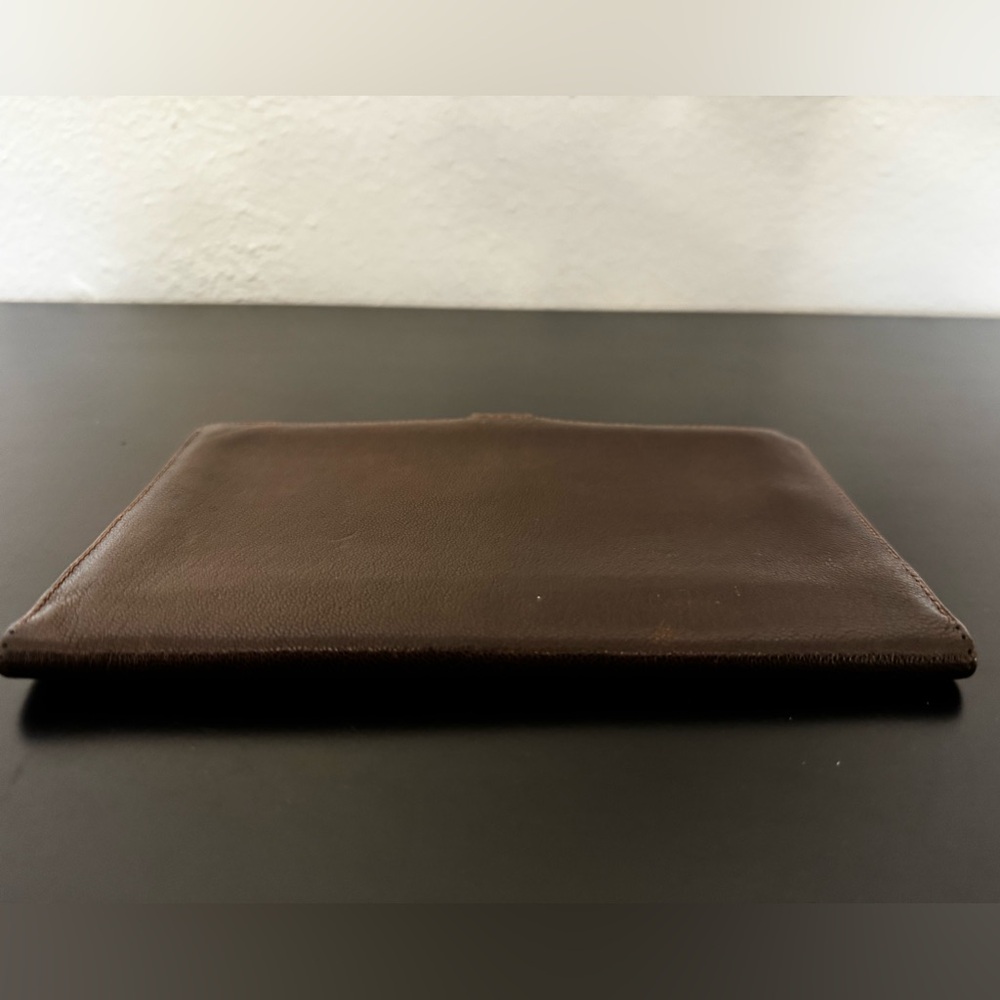 Eddie Bauer, Vintage, Soft Brown Leather Passport Holder - Picture 7 of 8